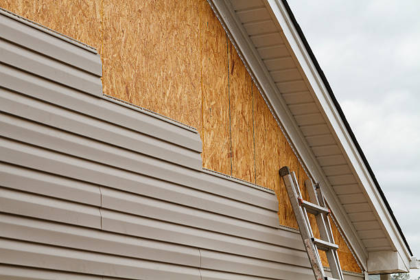 24/7 Emergency Storm Damage Siding Repair experts in Lisle, IL
